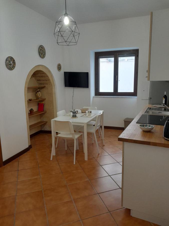 Suk-al-bahlarà Apartment